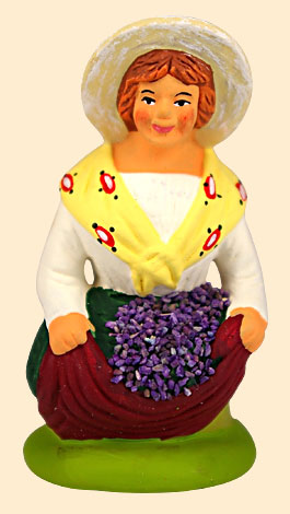 FEMME A LA LAVANDE A GENOUX