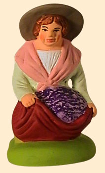 FEMME A LA LAVANDE A GENOUX